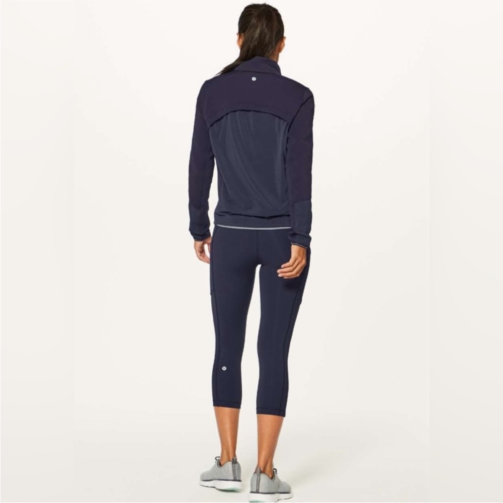 Lululemon || Cardio Squad Jacket in Midnight Navy 6 - Picture 9 of 15